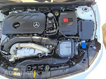 2025 Mercedes-Benz CLA 250 - miniatura 23