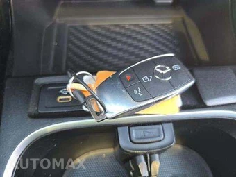 2025 Mercedes-Benz CLA 250 - miniatura 9