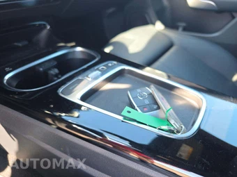2025 Mercedes-Benz CLA 250 – miniatura 8