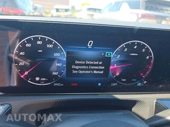2025 Mercedes-Benz CLA 250 – miniatura 9