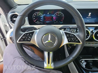 2025 Mercedes-Benz CLA 250 - miniatura 10