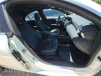 2025 Mercedes-Benz CLA 250 - miniatura 18