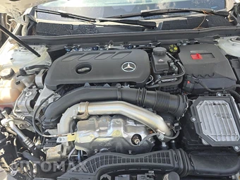 2025 Mercedes-Benz CLA 250 - miniatura 15