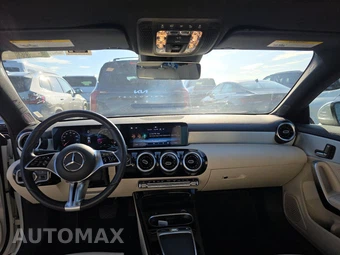 2025 Mercedes-Benz CLA 250 - miniatura 11