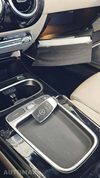 2025 Mercedes-Benz CLA 250 - miniatura 18