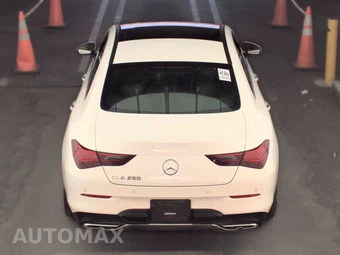 2025 Mercedes-Benz CLA 250 - miniatura 5