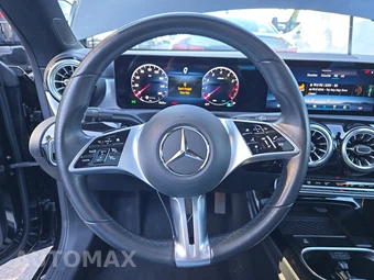 2025 Mercedes-Benz CLA 250 - miniatura 10