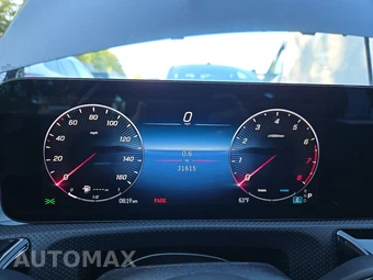 2025 Mercedes-Benz CLA 250 - miniatura 12