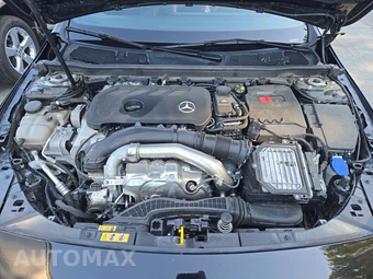 2025 Mercedes-Benz CLA 250 - miniatura 15