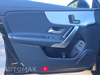 2025 Mercedes-Benz CLA 250 - miniatura 9