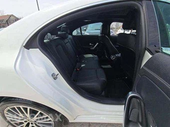 2025 Mercedes-Benz CLA 250 - miniatura 16