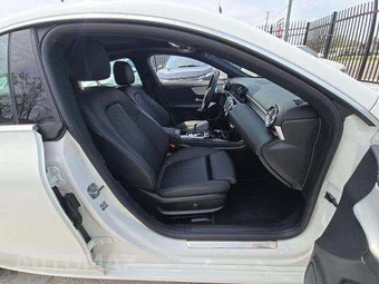 2025 Mercedes-Benz CLA 250 - miniatura 18