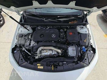 2025 Mercedes-Benz CLA 250 - miniatura 24