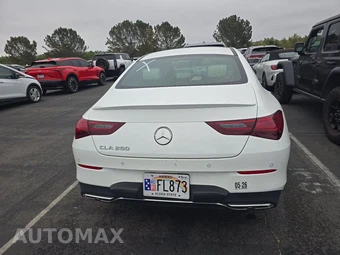2025 Mercedes-Benz CLA 250 – miniatura 5
