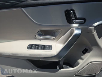 2025 Mercedes-Benz CLA 250 - miniatura 9