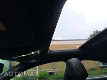 2025 Mercedes-Benz CLA 250 - miniatura 11