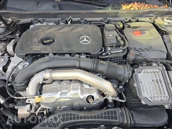 2025 Mercedes-Benz CLA 250 - miniatura 15