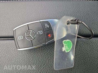 2025 Mercedes-Benz CLA 250 – miniatura 9