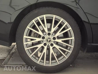 2025 Mercedes-Benz CLA 250 – miniatura 11