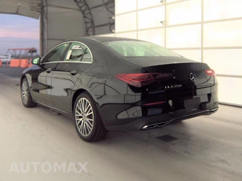 2025 Mercedes-Benz CLA 250 – miniatura 8