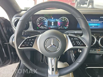 2025 Mercedes-Benz CLA 250 - miniatura 10