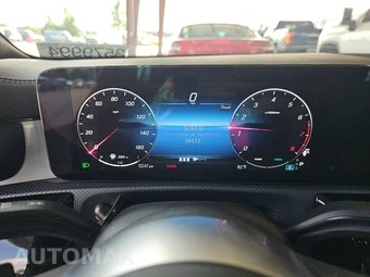 2025 Mercedes-Benz CLA 250 - miniatura 12