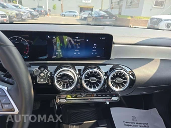 2025 Mercedes-Benz CLA 250 - miniatura 10