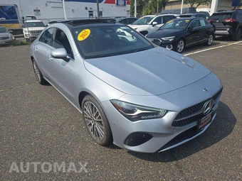 2025 Mercedes-Benz CLA 250 - miniatura 4