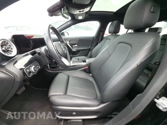 2025 Mercedes-Benz CLA 250 – miniatura 13