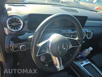 2025 Mercedes-Benz CLA 250 – miniatura 10