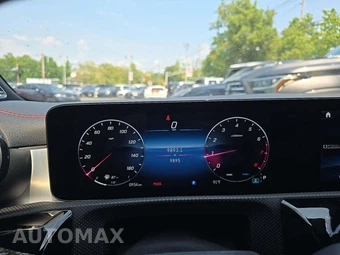 2025 Mercedes-Benz CLA 250 - miniatura 9