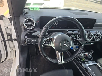 2025 Mercedes-Benz CLA 250 – miniatura 15