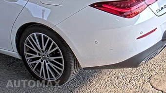 2025 Mercedes-Benz CLA 250 - miniatura 10