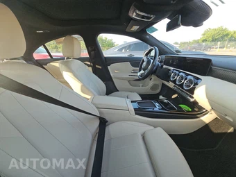 2025 Mercedes-Benz CLA 250 - miniatura 13