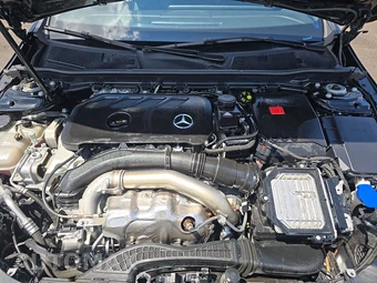 2025 Mercedes-Benz CLA 250 – miniatura 15