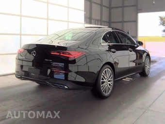 2025 Mercedes-Benz CLA 250 – miniatura 4