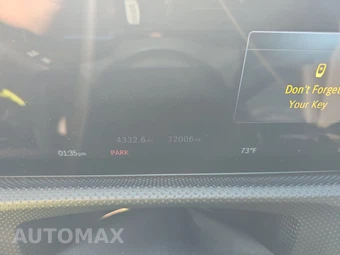 2025 Mercedes-Benz CLA 250 - miniatura 12