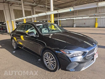 2025 Mercedes-Benz CLA 250 - miniatura 3
