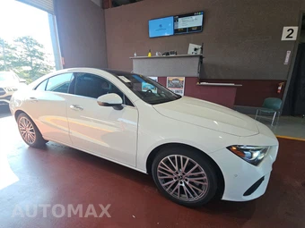 2025 Mercedes-Benz CLA 250 - miniatura 3