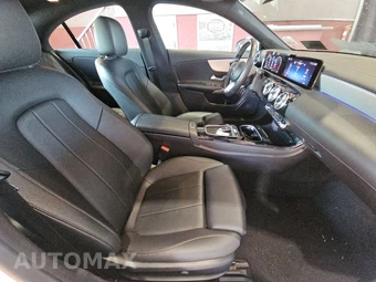 2025 Mercedes-Benz CLA 250 - miniatura 8