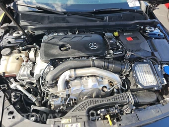 2025 Mercedes-Benz CLA 250 – miniatura 15