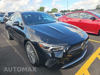 2025 Mercedes-Benz CLA 250 – miniatura 3