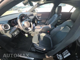 2025 Mercedes-Benz CLA 250 - miniatura 13