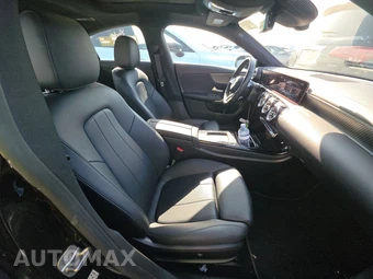 2025 Mercedes-Benz CLA 250 - miniatura 14