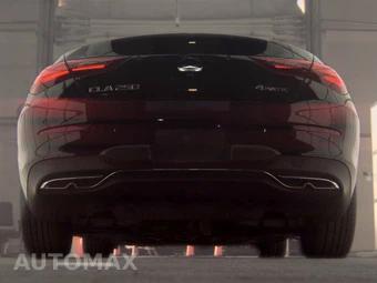 2025 Mercedes-Benz CLA 250 - miniatura 7