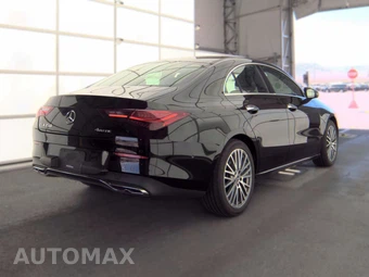 2025 Mercedes-Benz CLA 250 – miniatura 4