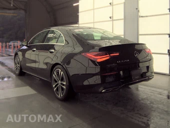 2025 Mercedes-Benz CLA 250 – miniatura 8