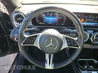 2025 Mercedes-Benz CLA 250 – miniatura 10