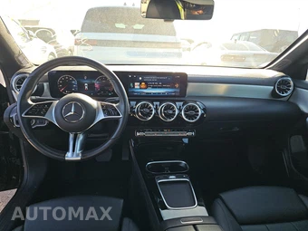 2025 Mercedes-Benz CLA 250 – miniatura 11