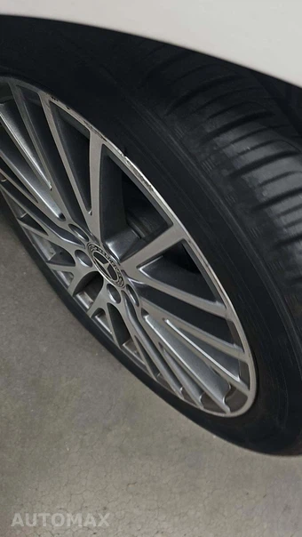 2025 Mercedes-Benz CLA 250 – miniatura 33